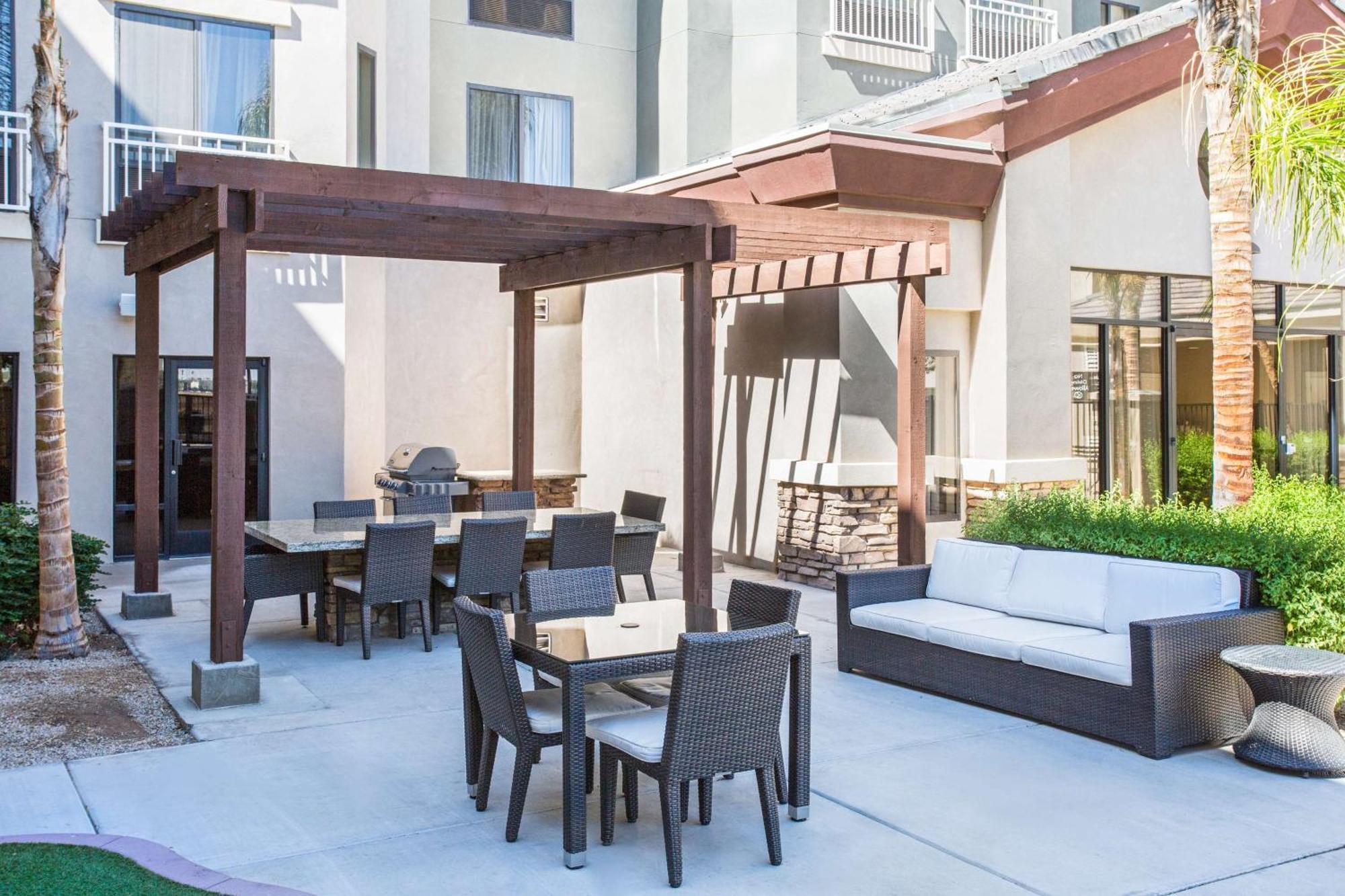 Homewood Suites By Hilton Phoenix-Avondale Exterior photo